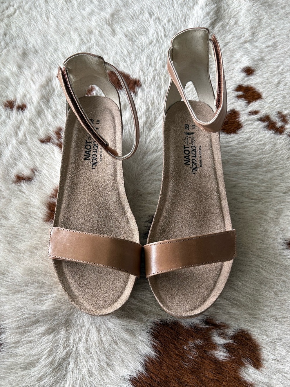 NEW in box: Naot Mermaid Sandal- Leather Ankle-Strap Sandals in Cognac Brown NWT